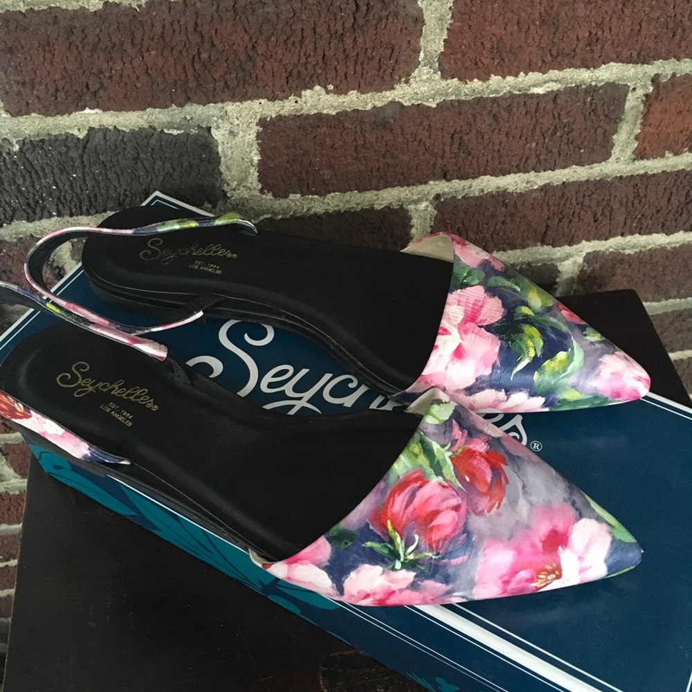 Seychelles Leather Pointy Toe Flats